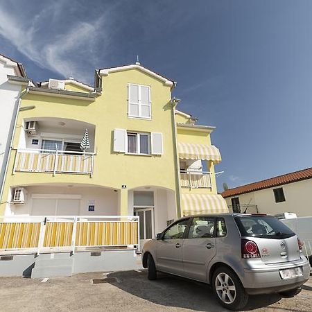 פורץ Apartment Ivana,Mali Maj חדר תמונה