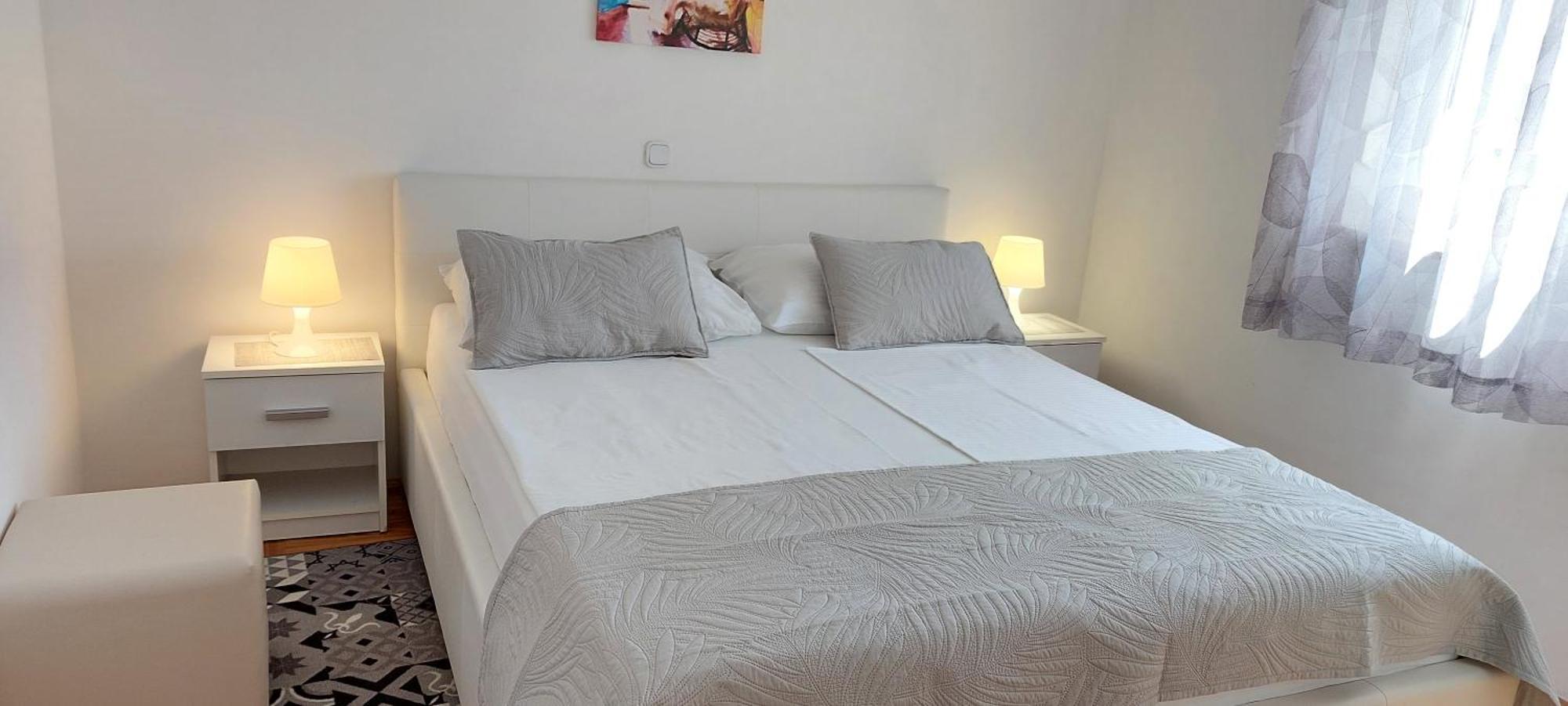 פורץ Apartment Ivana,Mali Maj מראה חיצוני תמונה